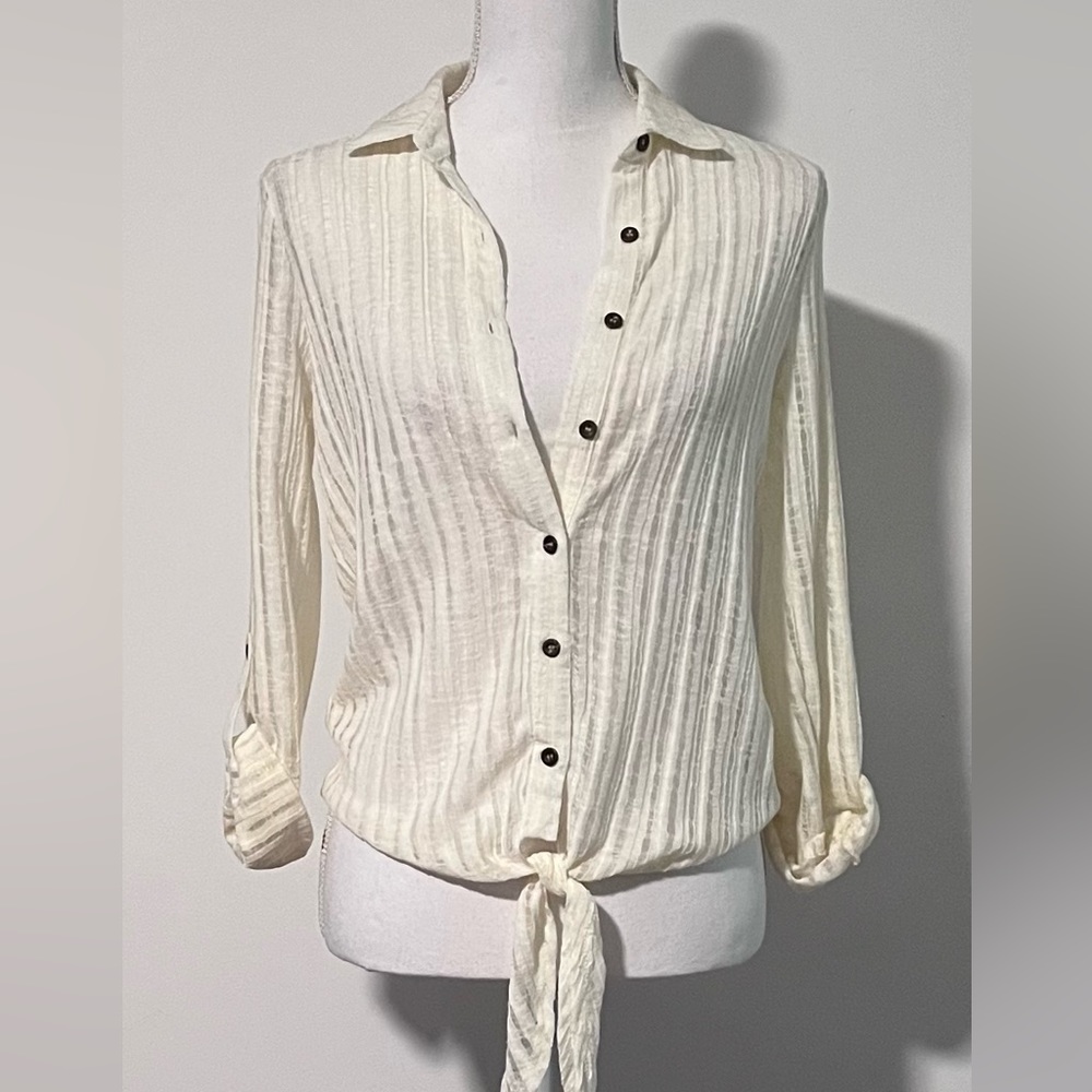 Rue21 Tie Front Top